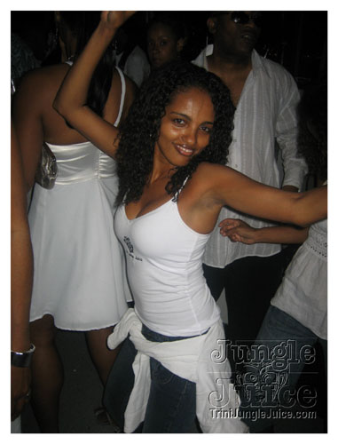 glow7_touch_of_blue-094