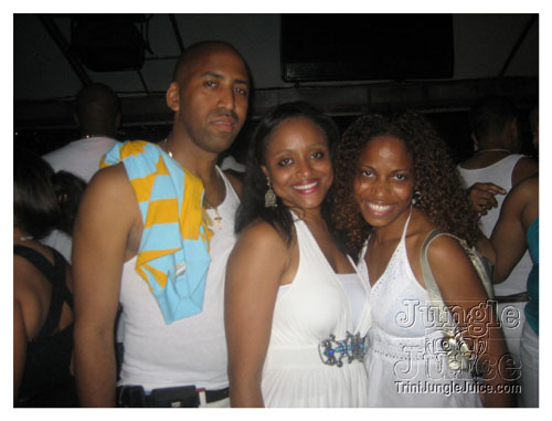 glow7_touch_of_blue-096