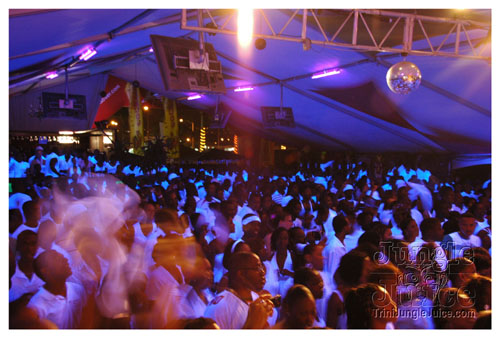 glow_barbados_2007-019