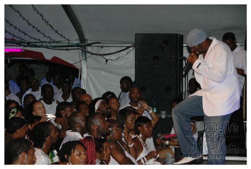 glow_barbados_2007-020