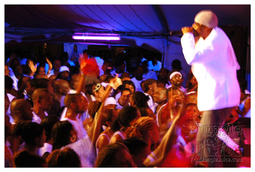 glow_barbados_2007-023