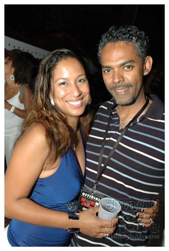 glow_barbados_2007-043