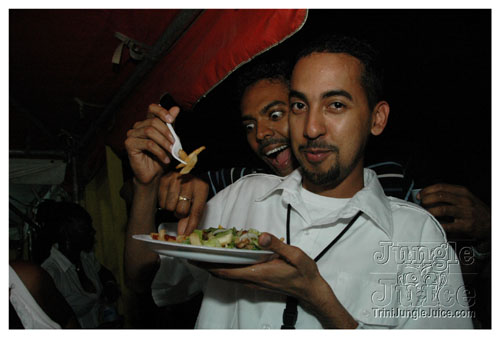 glow_barbados_2007-047