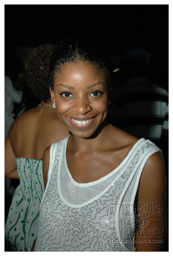 glow_barbados_2007-048