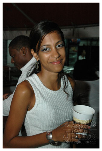 glow_barbados_2007-049