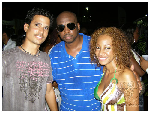 glow_barbados_2007-051