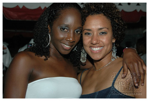 glow_barbados_2007-075