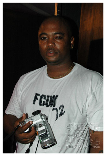 glow_barbados_2007-084