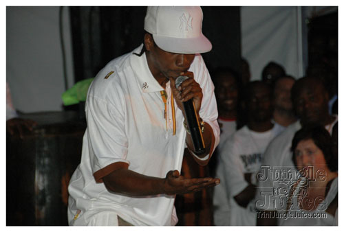 glow_barbados_2007-086