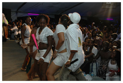 glow_barbados_2007-095