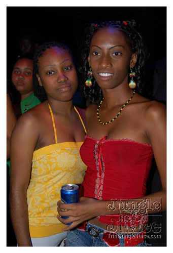 club_string_shal_bday07-038