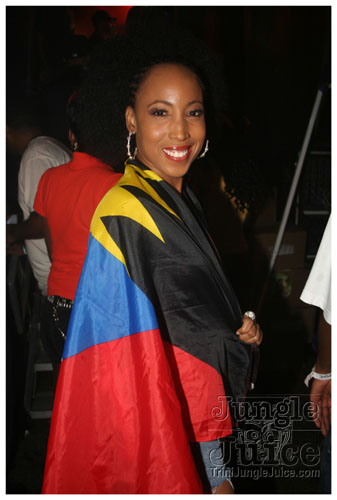 intl_flag_night_2007-010