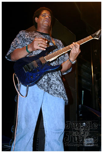 intl_flag_night_2007-031