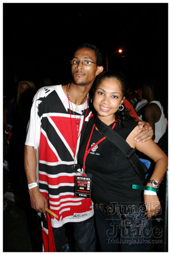 intl_flag_night_2007-053