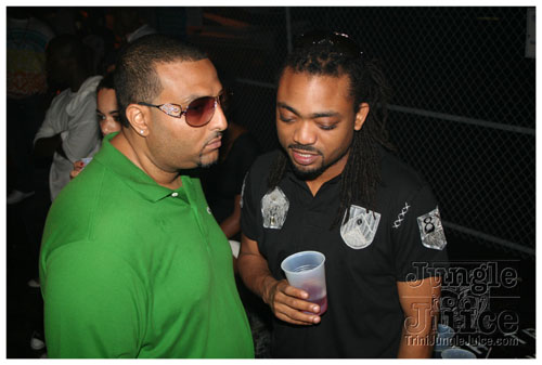 intl_flag_night_2007-062