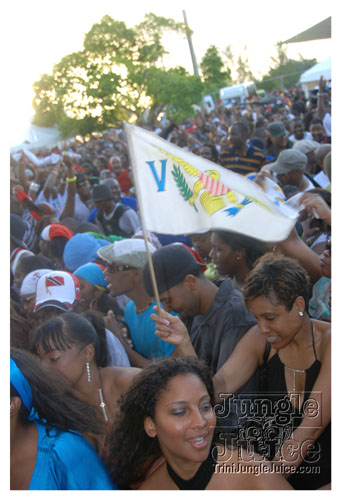 intl_flag_night_2007-116