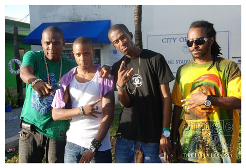 intl_flag_night_2007-159