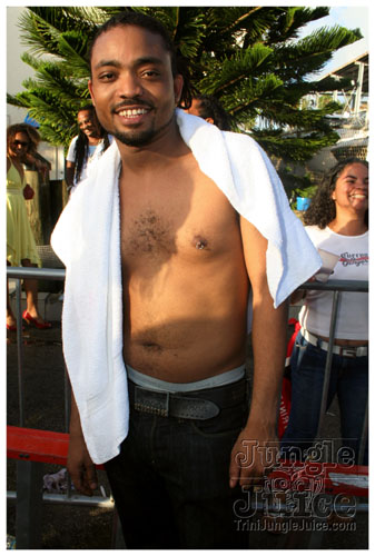 intl_flag_night_2007-177