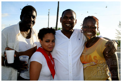 intl_flag_night_2007-183