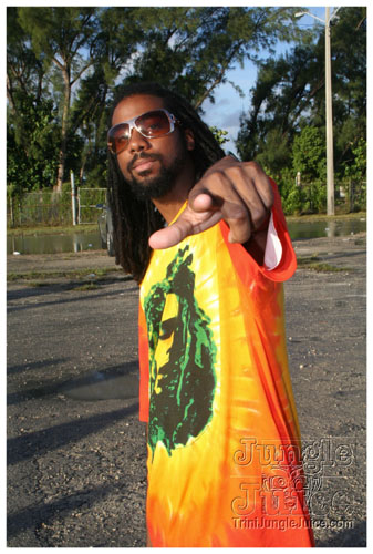 intl_flag_night_2007-184