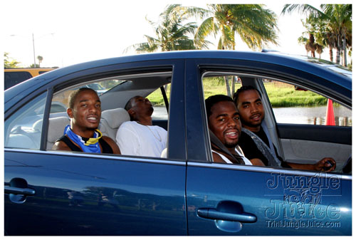 intl_flag_night_2007-188