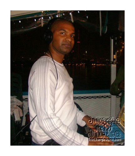 island_vybz_midnight_boatcruise-047