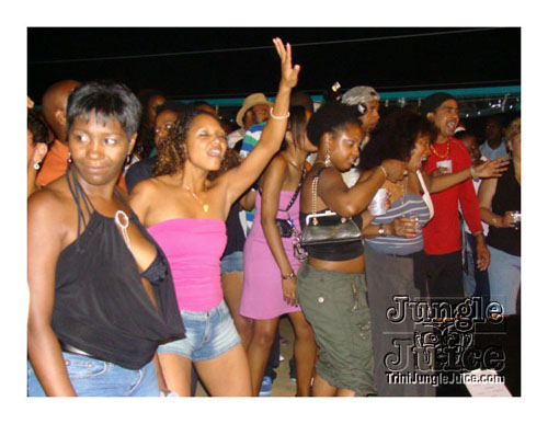 island_vybz_midnight_boatcruise-061