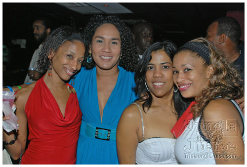 machel_bday_bash_mia_2007-028