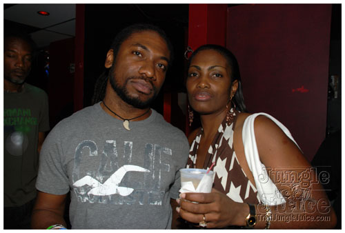 machel_bday_bash_mia_2007-047