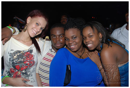 machel_bday_bash_mia_2007-050