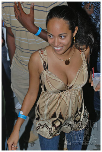 machel_bday_bash_mia_2007-059