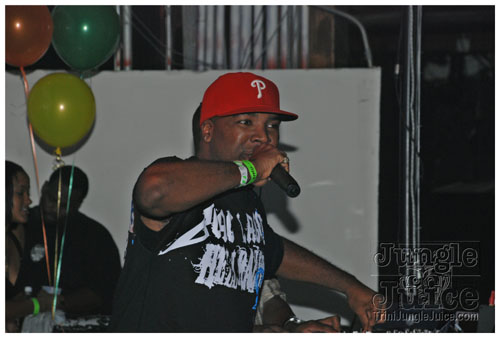 machel_bday_bash_mia_2007-060