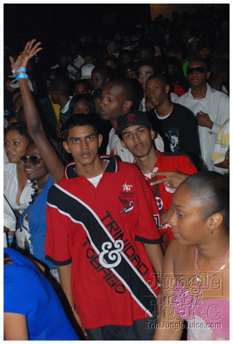 machel_bday_bash_mia_2007-063