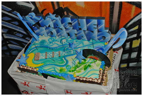 machel_bday_bash_mia_2007-078