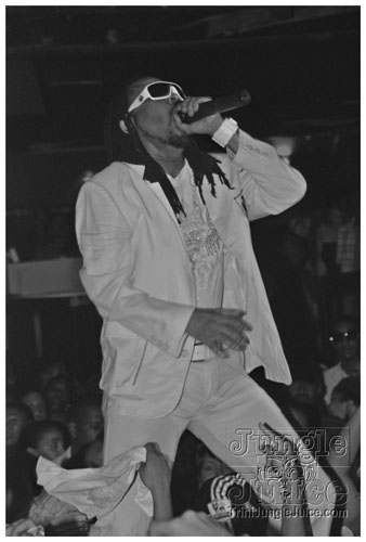 machel_bday_bash_mia_2007-087