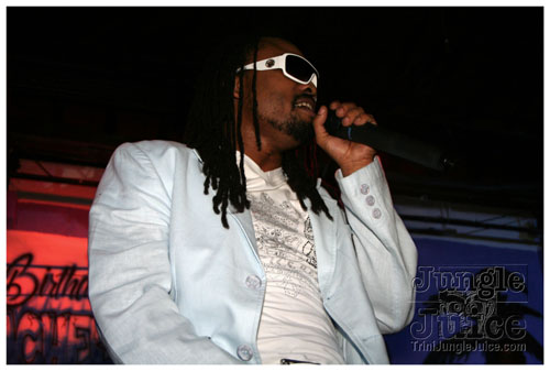 machel_bday_bash_mia_2007-091