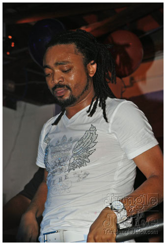 machel_bday_bash_mia_2007-106