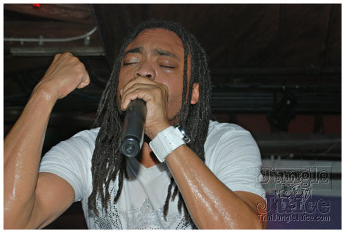 machel_bday_bash_mia_2007-107