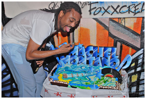 machel_bday_bash_mia_2007-112