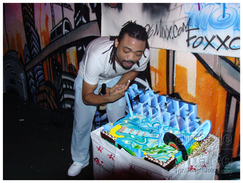machel_bday_bash_mia_2007-113