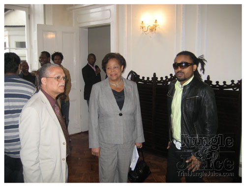 machelmontano_press_conf_uk-005