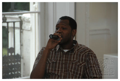 machelmontano_press_conf_uk-009