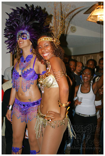 mascots_2k7_bandlaunch-039