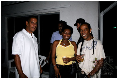 mascots_2k7_bandlaunch-052