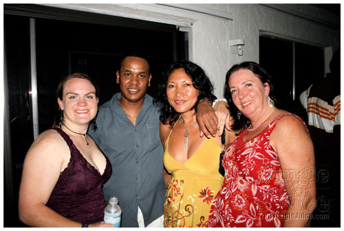 mascots_2k7_bandlaunch-053