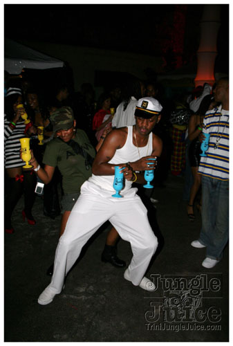 mask_halloween_2007-039