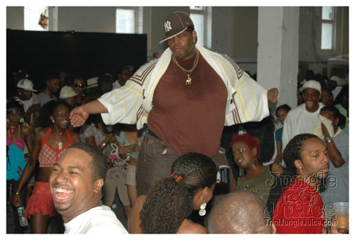 mawnin_neighbor_ny-069