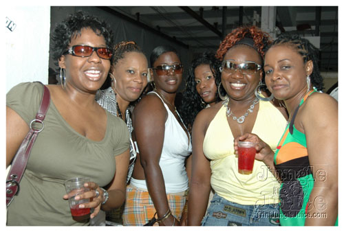 mawnin_neighbor_ny-083