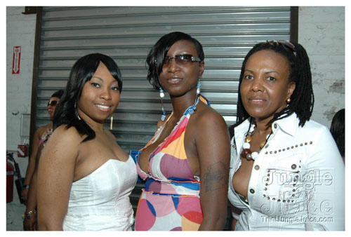 mawnin_neighbor_ny-086