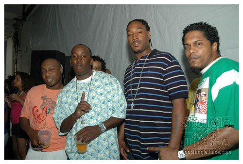 mawnin_neighbor_ny-097